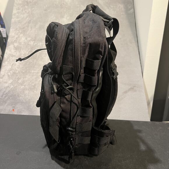 Fieldline Pro Series Tactical Backpack Black Small MOLLE Utility Outdoor Bag - Picture 2 of 15